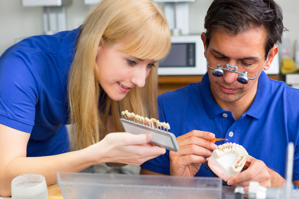 come vengono applicate le faccette dentali